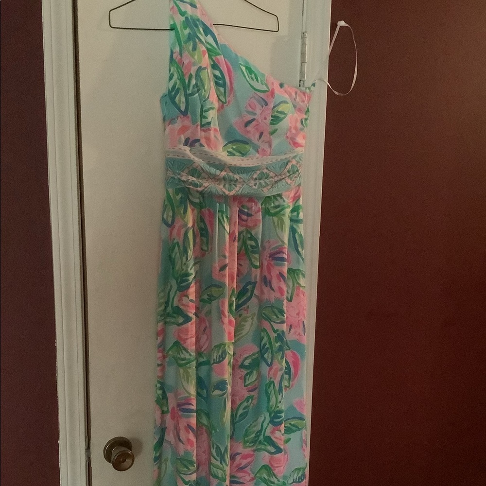 Women dress